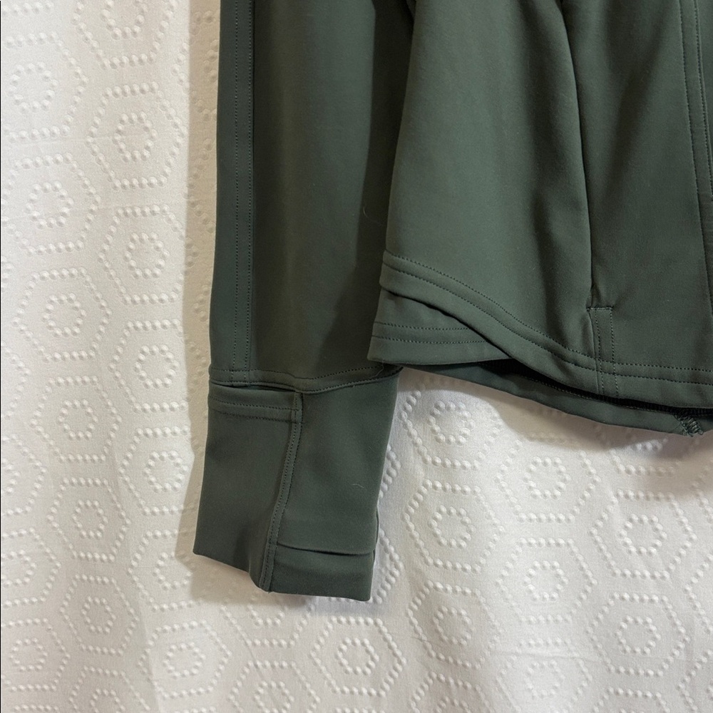 Lululemon InStill Jacket - Picture 5 of 9